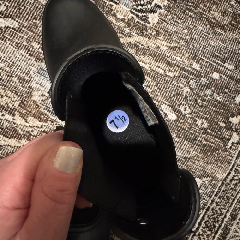 Black Chelsea Boots - Picture 4 of 5